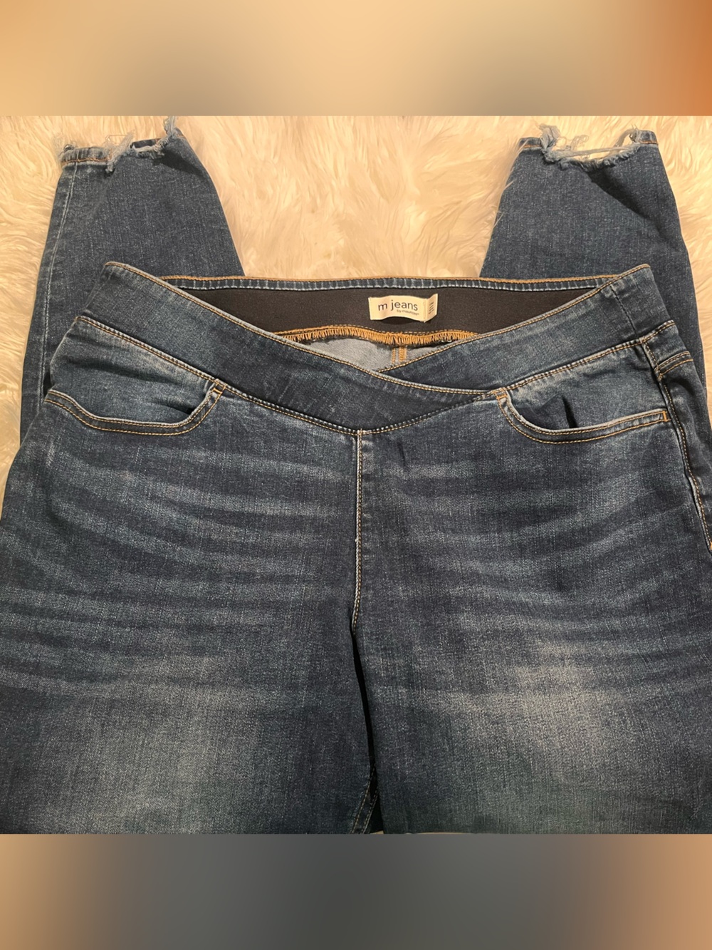 Maurices Indigo Cropped Ankle Jeans